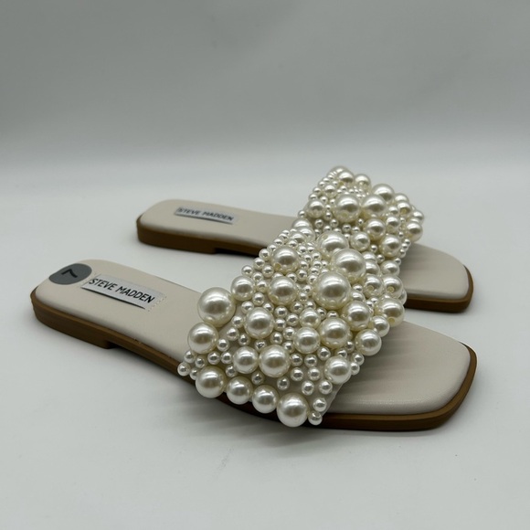 Steve Madden Beaded Sandals Women’s Size 7M Faux Pearl Vegan Bridal Flats NWOB - Picture 3 of 9